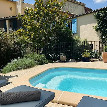 Boutique Town House بيت للعطل *